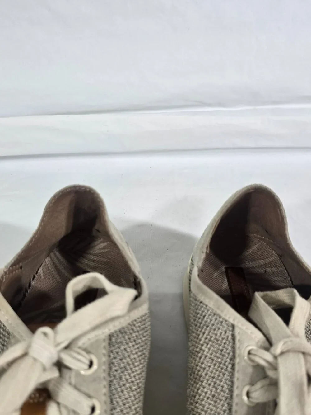 Olukai Pehuea Li Tapa Knit Sneakers Women Size 9 Gray Lace Up Travel Resortwear
